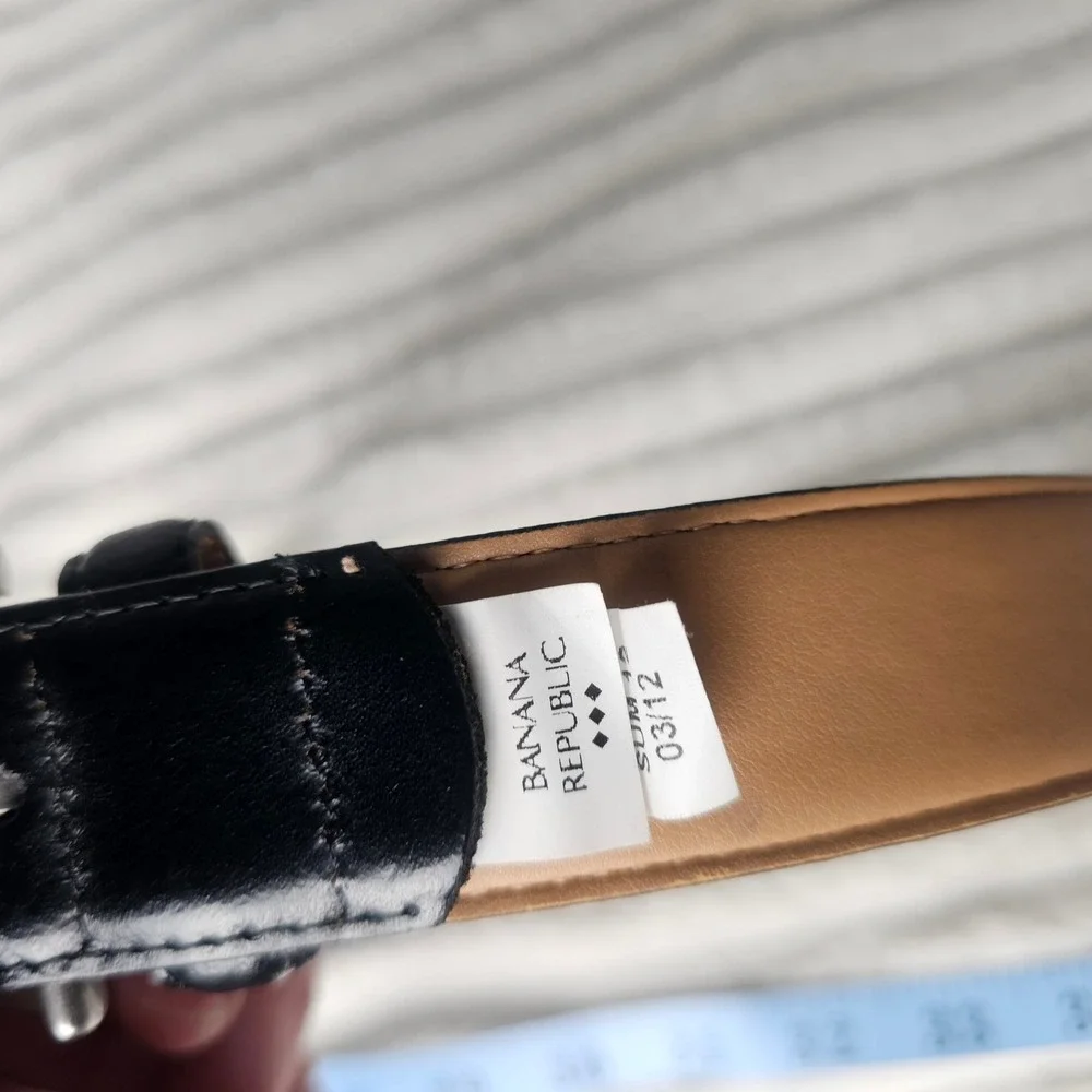 Banana Republic Mens Leather Silver Buckle Belt 32 Black Classic Professional